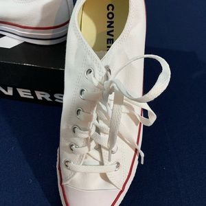 Women’s white Converse Tennis Shoes. Brand New